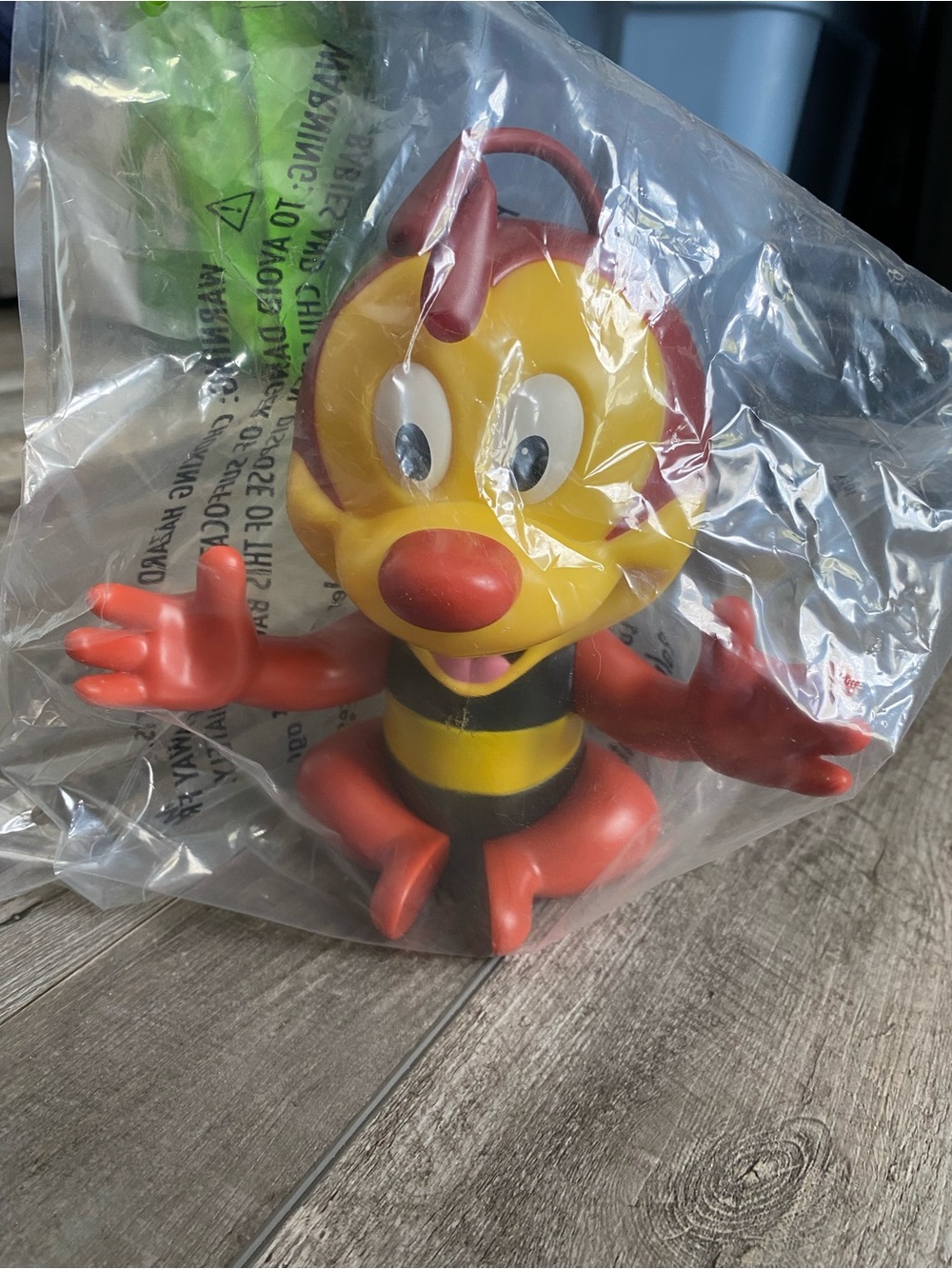Disney Bee Sipper - Yellow and Red
